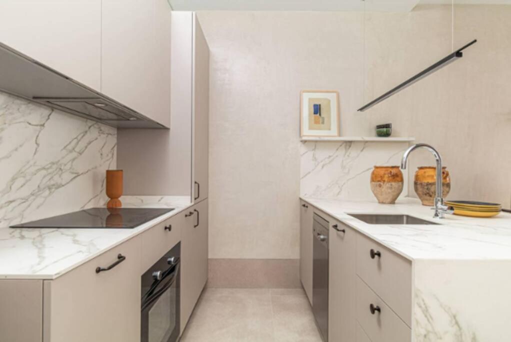 마드리드 Apartamento Exclusivo En Neptuno 아파트 외부 사진